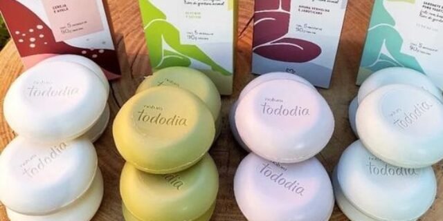 Kit Natura Tododia Sabonetes em Barra Puro Vegetal 4 Caixas