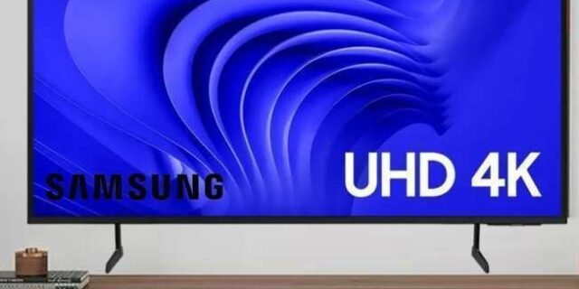 Samsung Smart TV 50″ UHD 4K 50DU7700