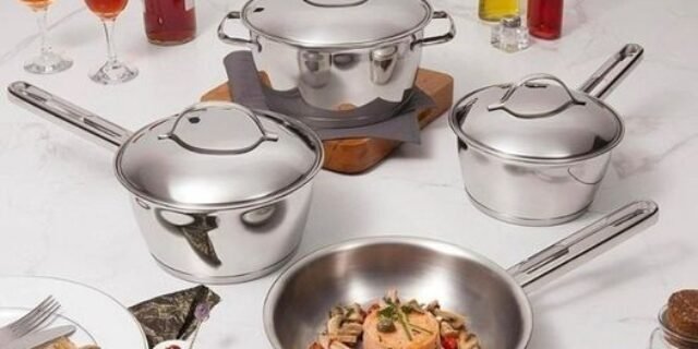 Jogo de Panelas Tramontina Allegra 4 Peças em Aço Inox com Fundo Triplo e Tampas de Inox