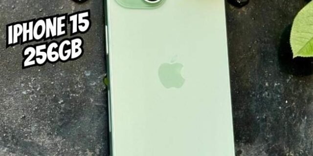 Apple iPhone 15 (256 GB)
