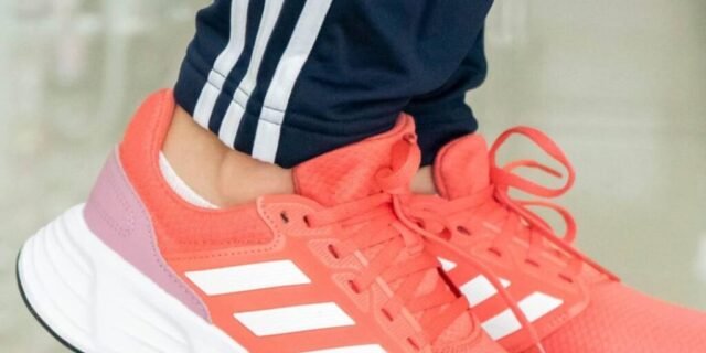 Tênis adidas Galaxy 6