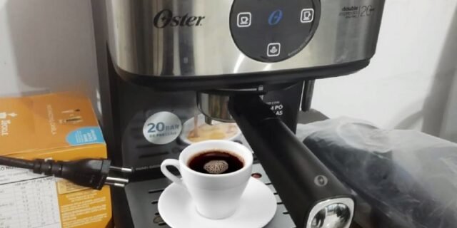 CAFETEIRA ESPRESSO OSTER OCAF900 DIGITAL, 127V
