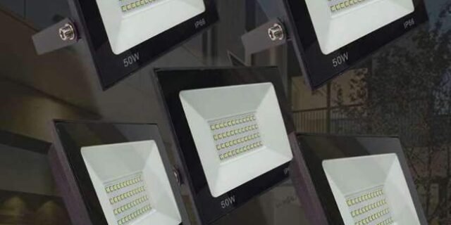 KIT 5 refletor 50w LED SMD Holofote Bivolt Externo Luz Branca