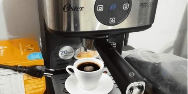 CAFETEIRA ESPRESSO OSTER OCAF900 DIGITAL, 127V