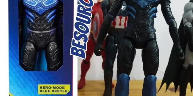 Figura Besouro Azul 12″, Besouro Azul, Sunny