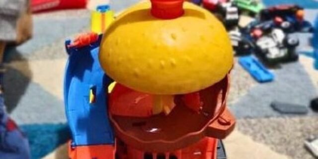 Hot Wheels Pista de Brinquedo Lanchonete de Hambúrgueres