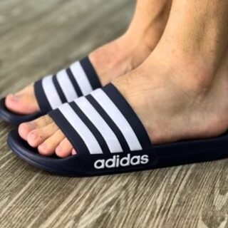Chinelo Adilette Shower