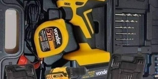 Parafusadeira/Furadeira com Bateria, Carregador Bivolt Automático, Pfv 012 Vonder 12 V