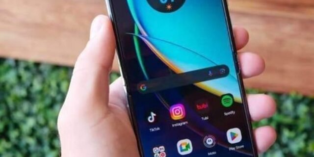 Smartphone Motorola Razr 40 5G 256 GB 8 GB RAM