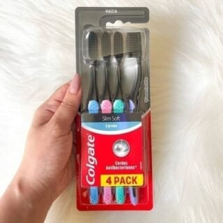 Colgate Escova De Dente Slim Soft 4 Unidades