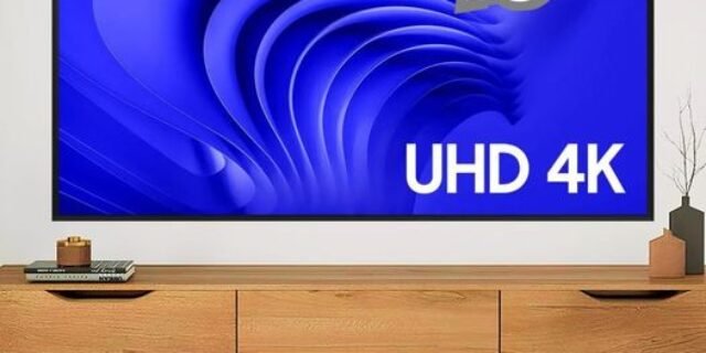 Samsung Smart TV 43″ UHD 4K 43DU7700