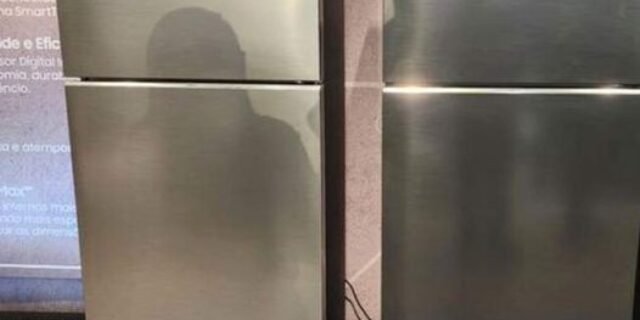 Geladeira Duplex Evolution SmartThings Samsung RT42 411L Bivolt Black Inox