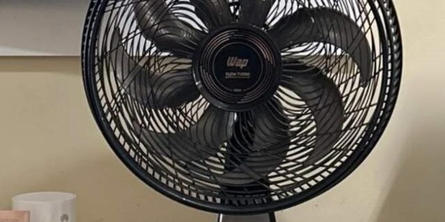 Ventilador De Parede E Mesa 180w 50cm 2 Em 1 Wap Flow Turbo 110V