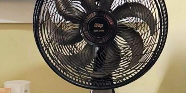 Wap Flow Turbo Ventilador 2 Em 1 Mesa E Parede 180w 50 Cm 8 Pás Potente Silencioso E Econômico Com 3 Velocidades 220v