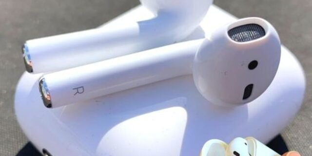 AirPods com estojo de recarga (2a geração)