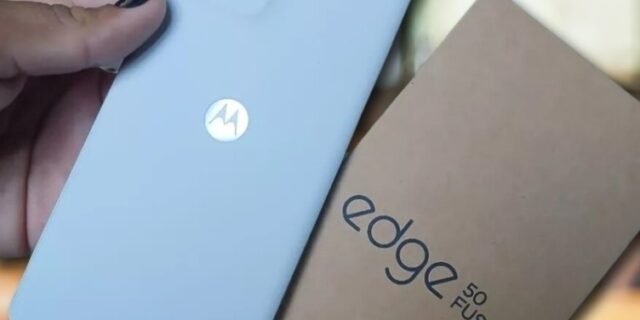 Smartphone Motorola Edge 50 Fusion 5G – 256GB 16GB Ram Boost