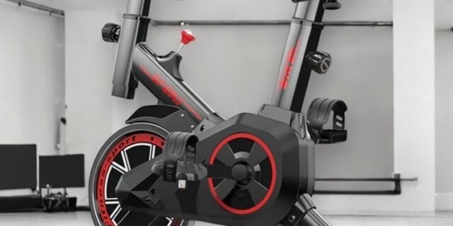 Bicicleta Ergométrica De Spinning Com Squeeze