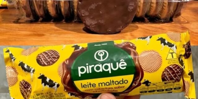 Biscoito Leite Maltado Cobertura Chocolate Piraquê Pacote 80g