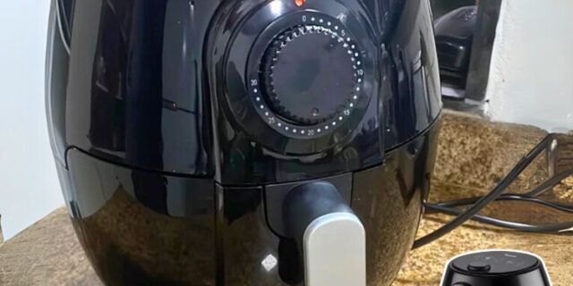 Fritadeira Sem Óleo Air Fryer 4l Veronna Elleganza Vaf1400 Cor Preto 110v