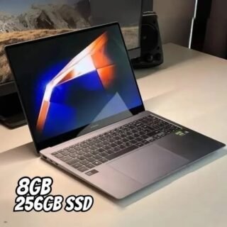 Notebook Samsung Galaxy Book4 Windows 11 Home Intel Core I3 8gb 256gb Ssd 15.6” Full Hd Led 1.55 Kg Grafite