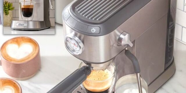 Oster Cafeteira Espresso Compacta Perfect Brew 110V
