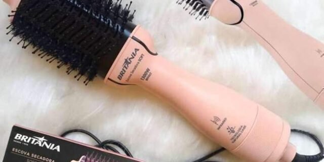 Escova Secadora Britânia Soft 4 em 1 1300W BEC07R Bivolt