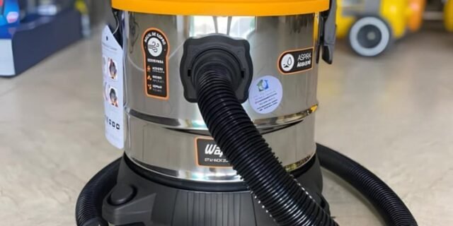 Wap Aspirador De Pó E Água Gtw Inox 20i, Compacto, 20 Litros, Com Soprador E Filtro Lavável, 170mbar 1900w 220v