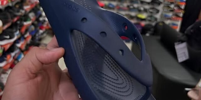 Chinelo Crocs Baya Flip Ii Navy