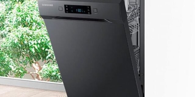 Lava-Louças Samsung Inox Preta 10 Serviços 110V