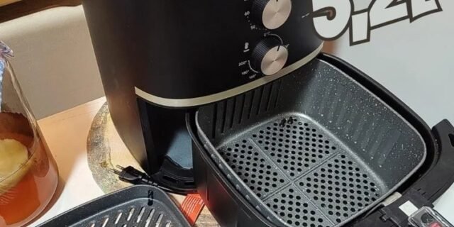 WAP Fritadeira Elétrica Air Fryer GRAND FAMILY 5,2 Litros, Temperatura Ajustável, Revestimento Antiaderente, 1500W 127V