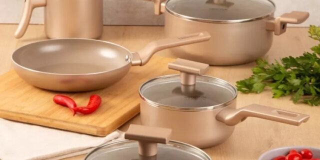 Mimo Style Conjunto 5 Panelas Sartin Cook Estrutura em Alumínio Revestida em Cerâmica, Base Alto Relevo. Tampa Vidro Temperado Alças e Cabos Soft-Touch. Fogão a Gás, Elétrico e Vitrocerâmico (Champanhe)