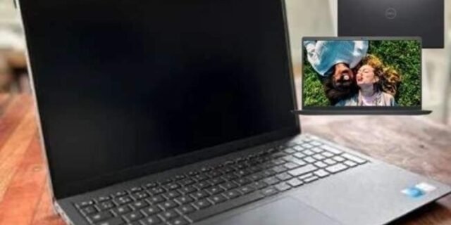 Notebook Dell Inspiron I15-I120K-U20P 15.6″ Full HD 12ª Geração Intel Core i5 8GB 256GB SSD Linux Preto