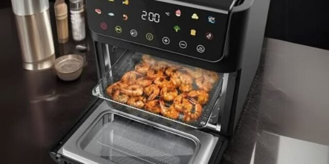 Air Fryer Oster OFRT790 Preta 12L