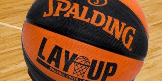 Bola de Basquete Spalding Lay-Up, Preto e Laranja, Tam. 7