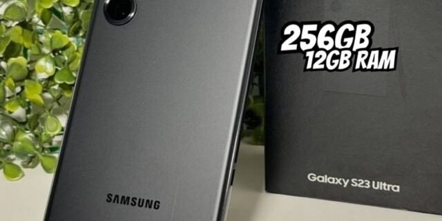 Smartphone Samsung Galaxy S23 Ultra 256GB Preto 5G 12GB RAM 6,8” Câm. Quádrupla + Selfie 12MP