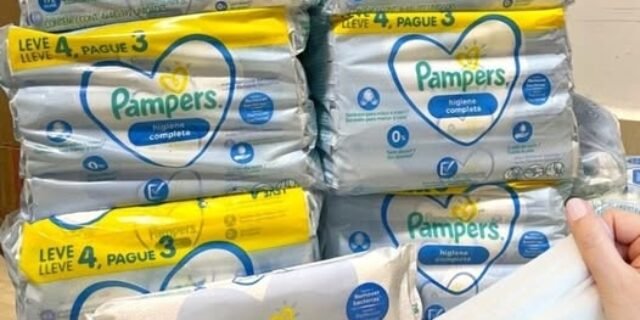 Pampers Lenços Umedecidos Higiene Completa ou Aloe Vera 192 Unidades