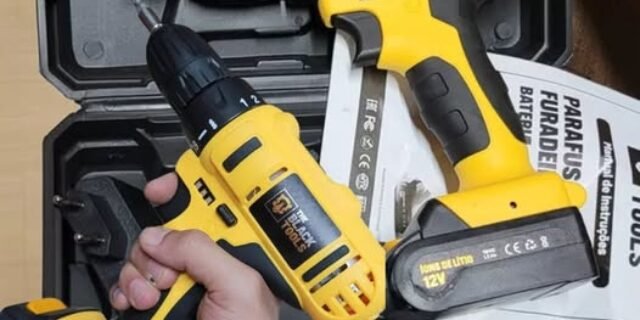 Parafusadeira Furadeira Sem Fio The Black Tools Bateria 12v
