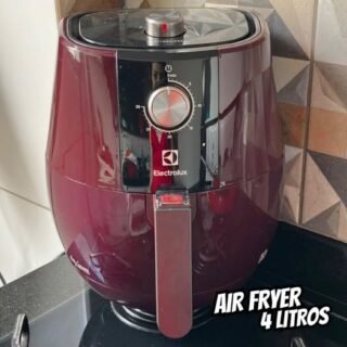 Fritadeira Elétrica Grand Airfryer 4L Electrolux EAF31 Dark Red