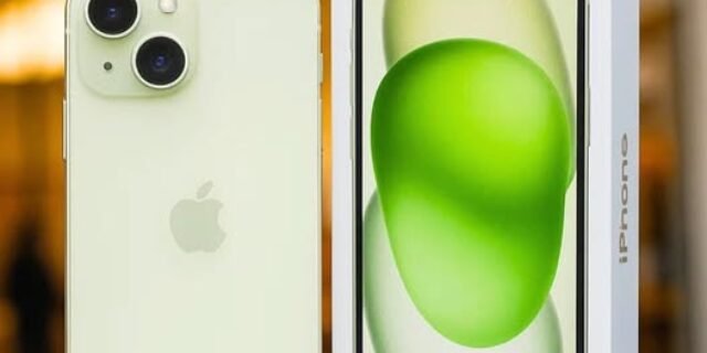 Apple iPhone 15 (128 Gb)