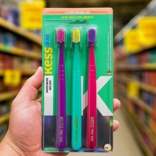 KESS Pack com 3 Escovas Dentais Pro Extra Macias Multicolorido