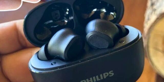 Fone De Ouvido Sem Fio Tws Philips TAT1109BK/00