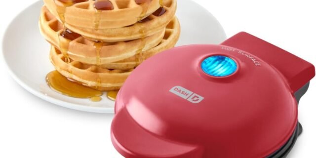 DASH Mini máquina de waffle – molde de waffle de 10 cm, ferro de waffle antiaderente com aquecimento rápido,