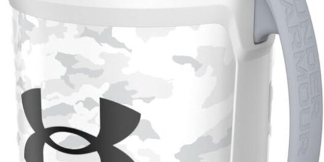 Under Armour Jarro de água esportivo, garrafa de água isolada de 1,8 l com alça, 1,8 litro, gancho de cerca, resistente a vazamentos, beisebol, futebol e mais