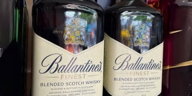 Kit Whisky Escocês Ballantines Finest 750ml com 2 unidades