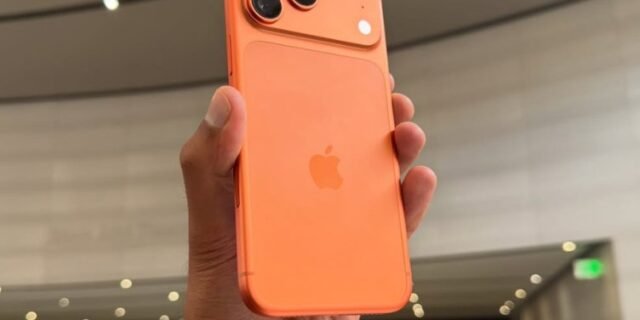 Apple iPhone 17 Pro Max (1 TB) – Laranja cósmico