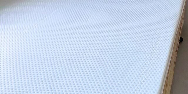 Colchão Casal de espuma D28 Emma Basics 17cm – com tecnologia alemã, 100 noites de teste e 5 anos de garantia.