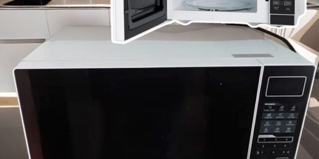 Forno Micro-ondas 20L Preto Midea 220V MRAS22