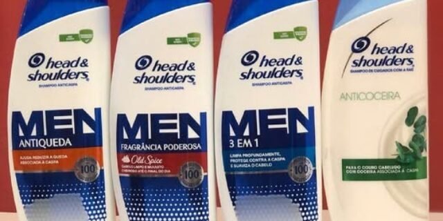 Head & Shoulders Shampoo Anticaspa Fragrância Poderosa Old Spice 400 ml