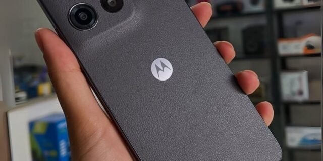 Smartphone Motorola Moto G15 – 256gb 12gb(4GB RAM +8GB RAM Boost)