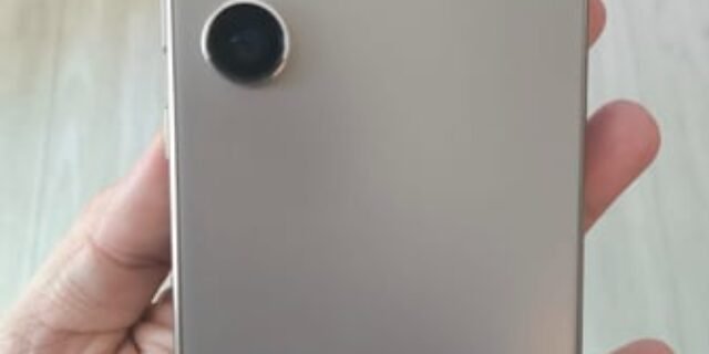 Smartphone Samsung Galaxy S24 Ultra, Galaxy AI, Selfie de 12MP, Tela de 6.8″ 1-120Hz, 256GB, 12GB RAM – Titânio Cinza